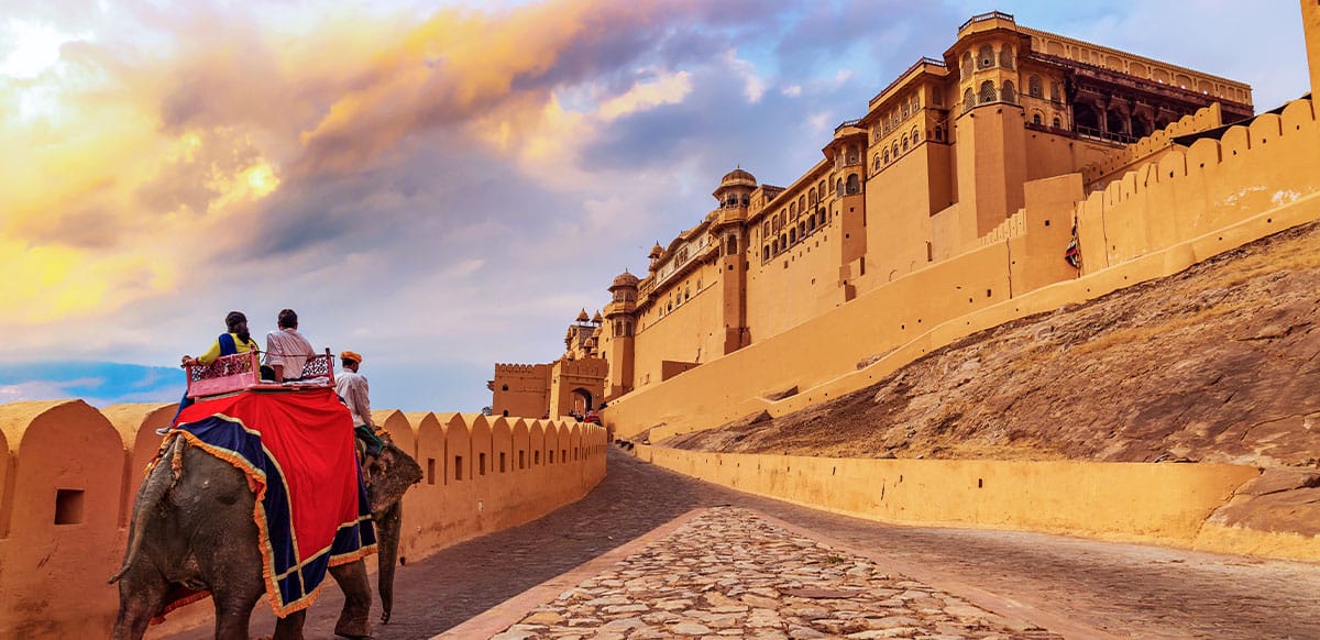 Jaipur Bound: Exploring the Pink City from Delhi by Car
