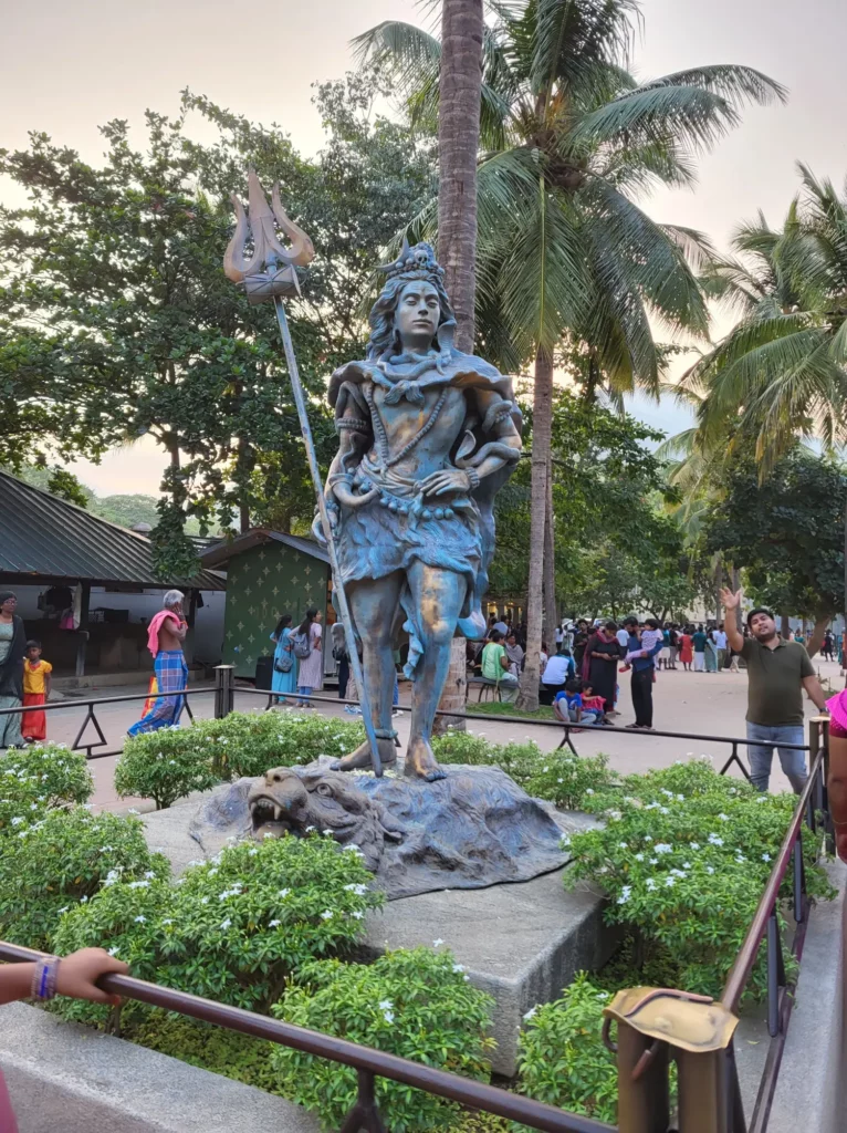 adiyogi isha temple and statue in coimbatore