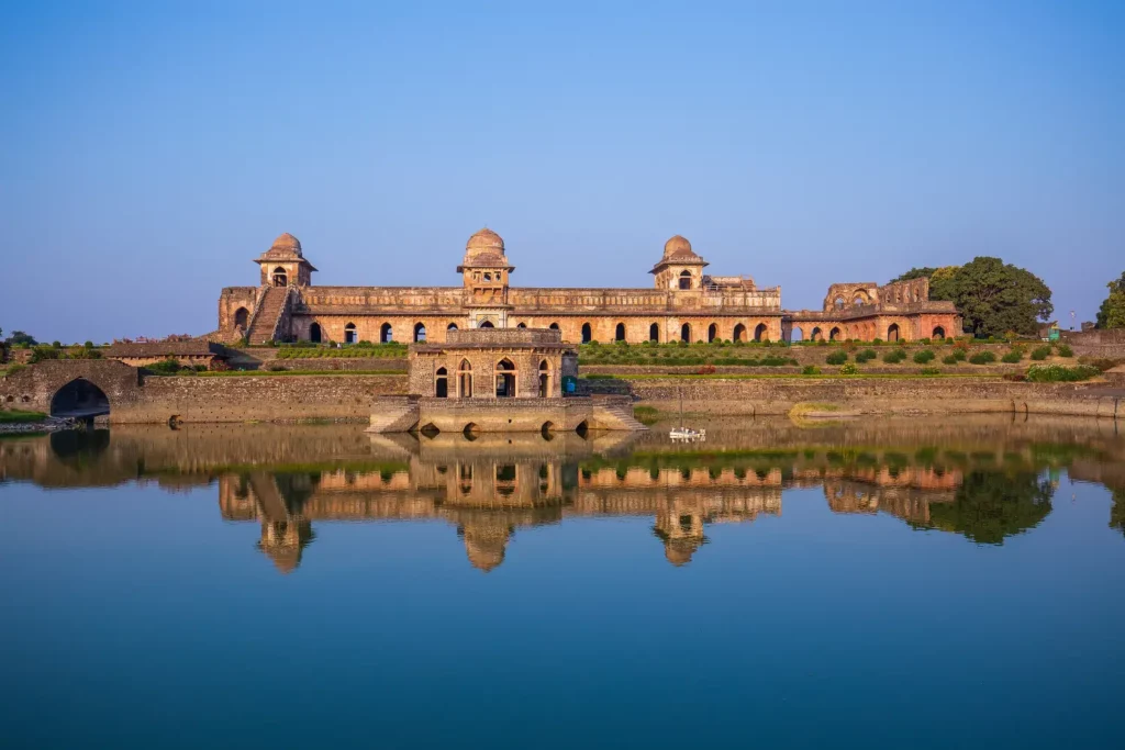 Asia's largest mosques, Taj Ul Masajid