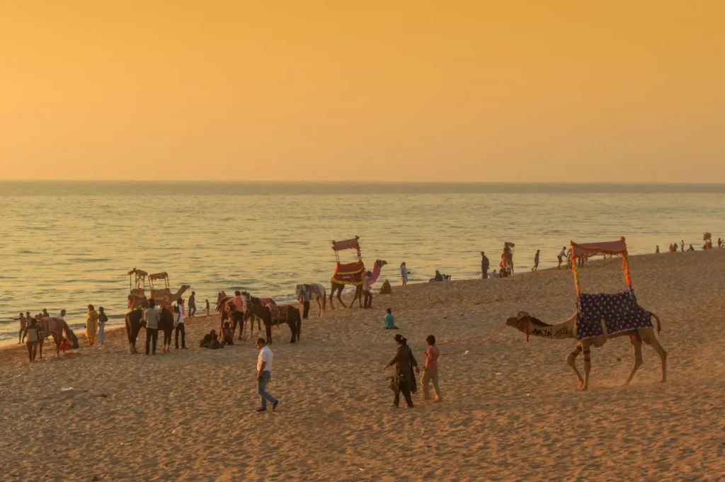 madhavpur beach