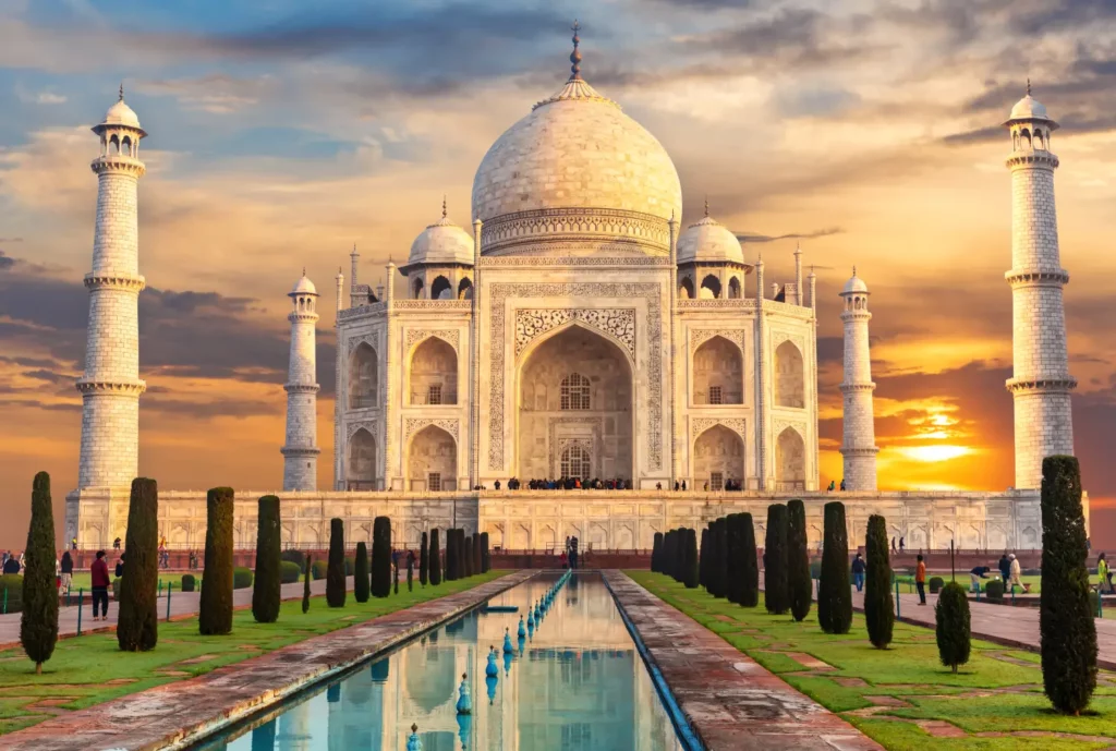 Taj Mahal at sunset