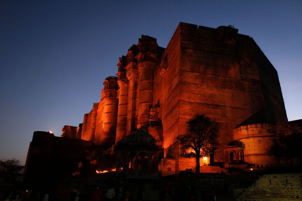 Nahargarh fort at night