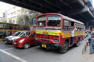 Pros and cons of rental cars vs. public transport